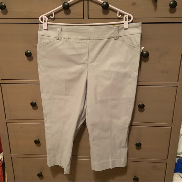 Capris - Picture 1 of 4